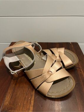 Salt Water Kids' Metallic Rose Gold Sandals Size 1